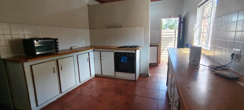 To Let 7 Bedroom Property for Rent in Die Bult North West